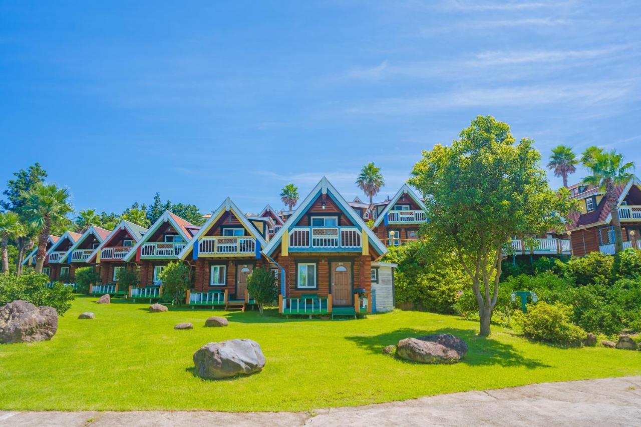Jungmun Log Pension & Resort Seogwipo Exterior foto